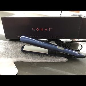 Monat ceramic ionic flat iron